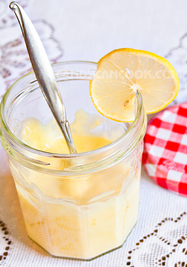 Hãy nếm thử Lemon curd ;)