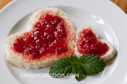 Cách làm mứt dâu tây - strawberry jam | Candy Can Cook