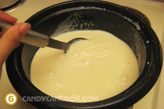 Nhớ đun sữa đậu nành ở lửa to vừa để sữa không bị sôi bùng