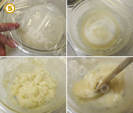 Cho bột vào lò vi sóng quay 2 lần, mỗi lần 1 phút ở chế độ "Time cook"