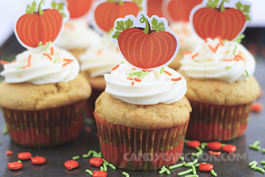 Trang trí bánh theo sở thích cho thật bắt mắt - Cupcakes bí đỏ